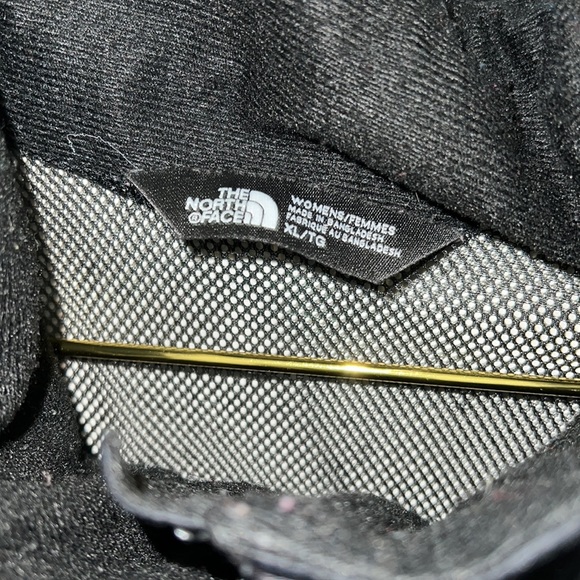 Beautiful THE NORTH FACE jacket - Picture 3 of 6